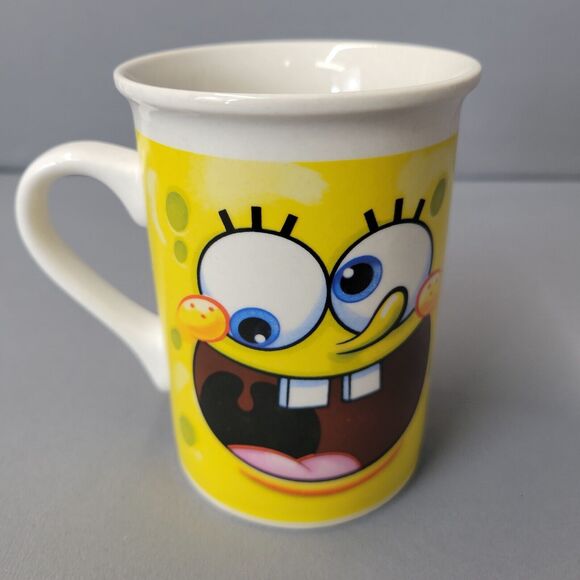 Sponge Bob Square Pants Mug 2001 Yellow White 9 fl oz by Viacom 4.25" Tall - Picture 1 of 10